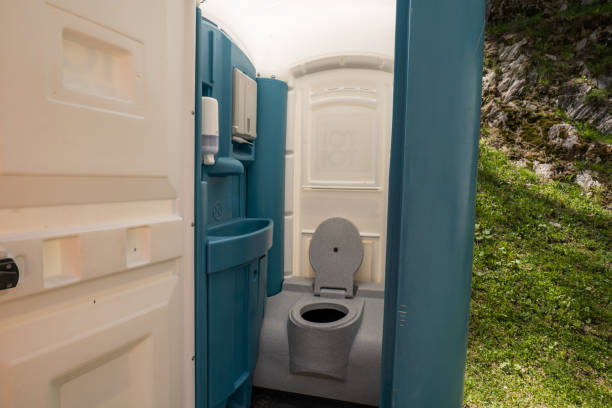 Portable Toilet Options We Offer in Centerville, MN